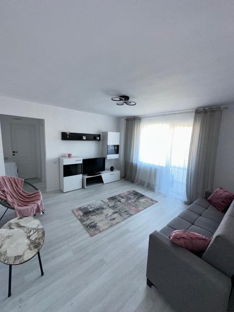 Apartament Central Pe Pietonala Nr2 Hunedoara Exterior foto