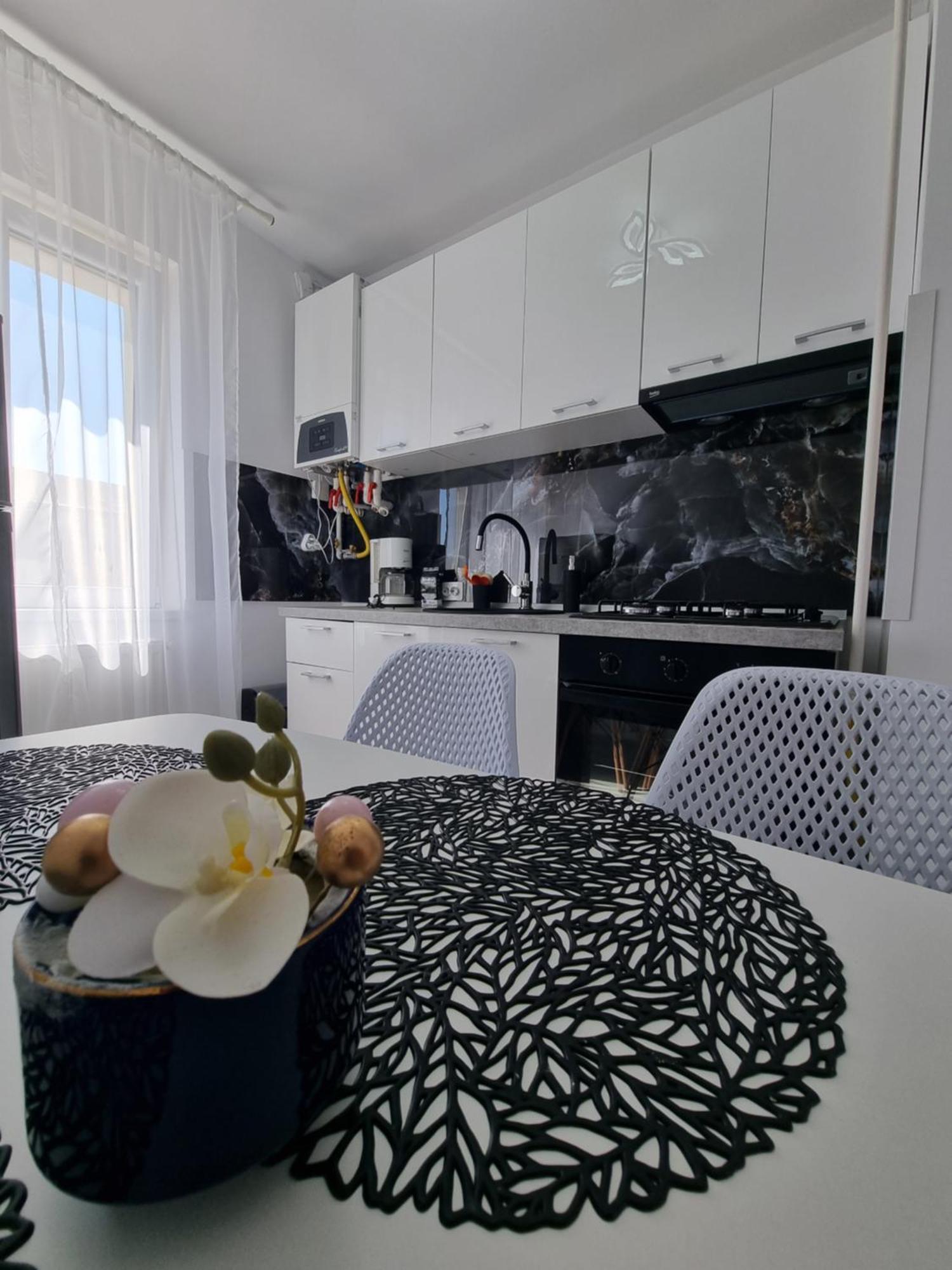 Apartament Central Pe Pietonala Nr2 Hunedoara Exterior foto
