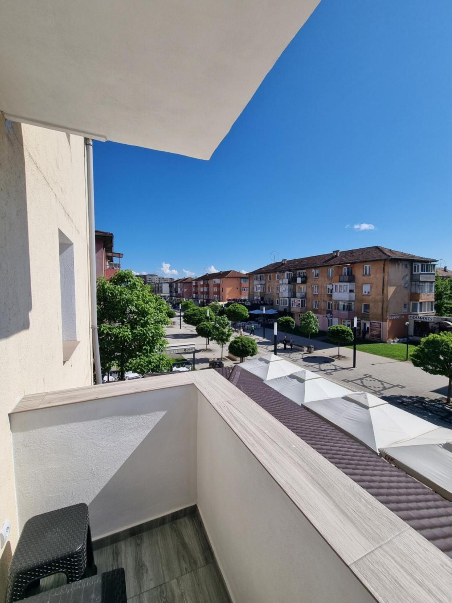 Apartament Central Pe Pietonala Nr2 Hunedoara Exterior foto
